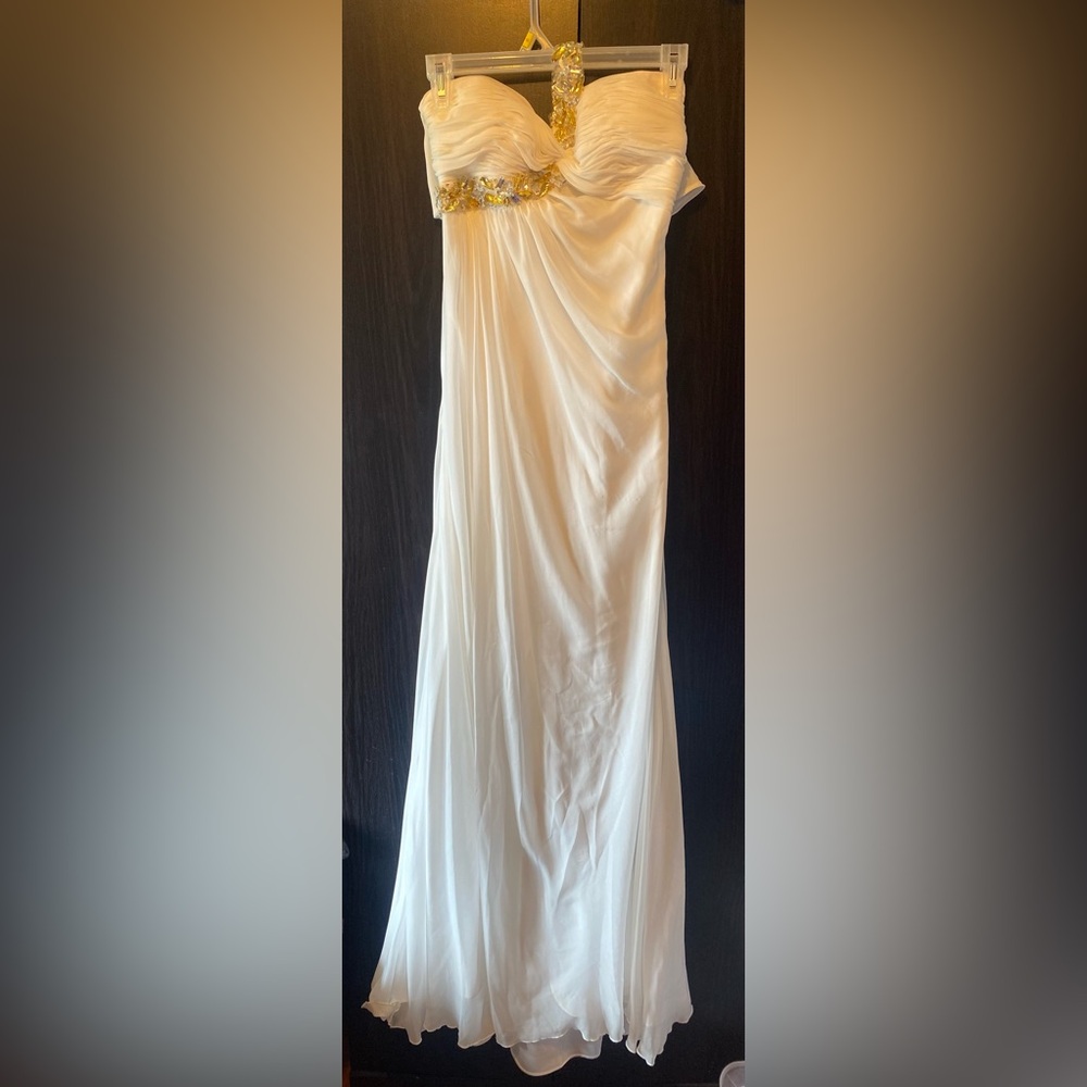 Elegant Ivory Satin and Chiffon Prom Dress